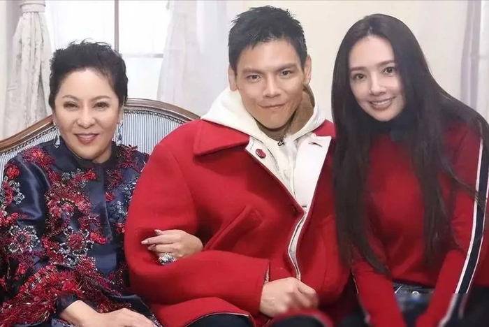 向太自曝:如果我的儿媳不是郭碧婷,那我未必是好婆婆|陈岚(向太)|向佐|豪门|婆媳|恋情_新浪新闻