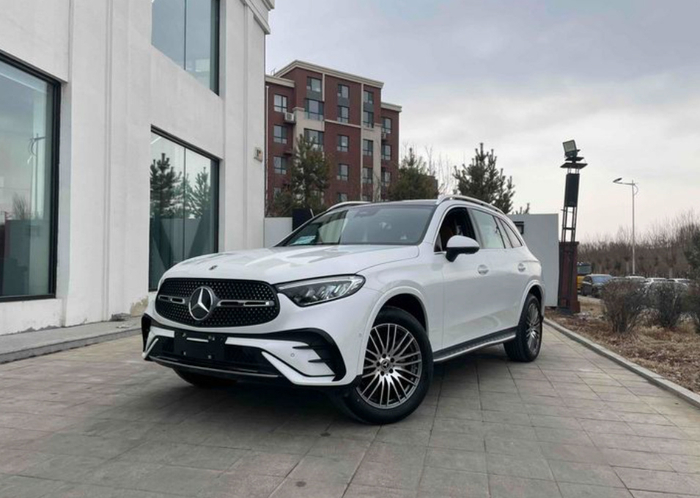 奔驰glc直降8.2万,一个月就卖19000台