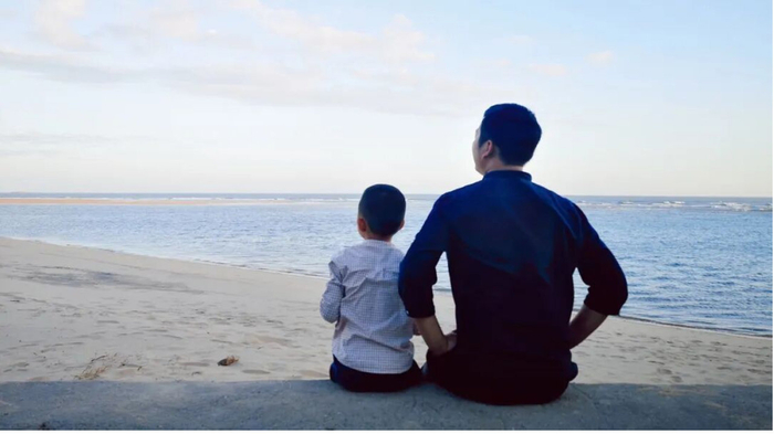 普通家庭养孩子最大的通病：消费型快乐给多了