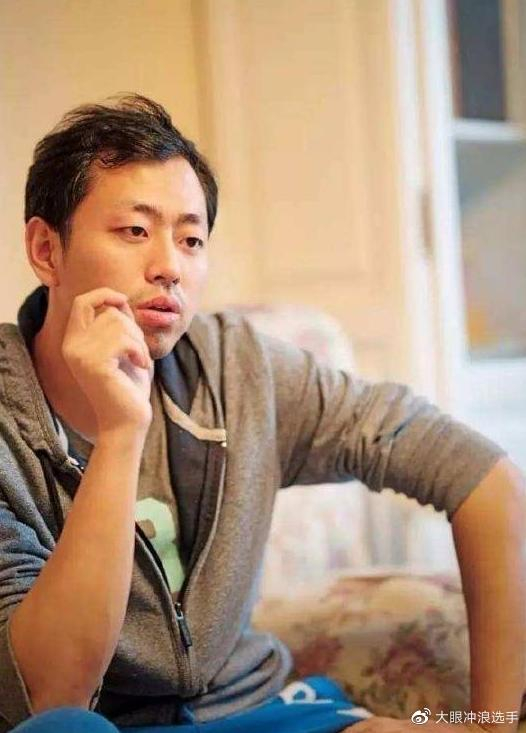 42岁水哥现状20年不上班住顶级豪宅活成了所有男人的梦