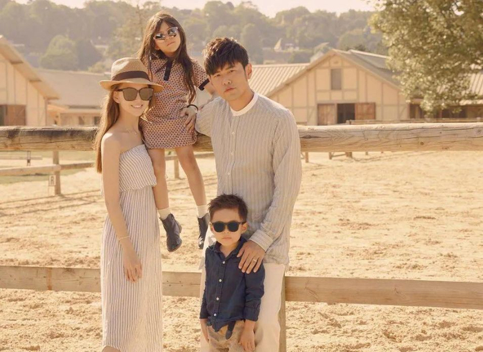 还带儿子逛,曾称再也不去代官山|代官山|周杰伦|侯佩岑_新浪新闻