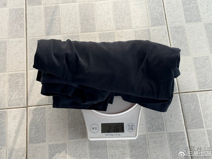 当然,能烘得足够干固然是好事,但考虑到有些衣物的脆弱程度,这也会让