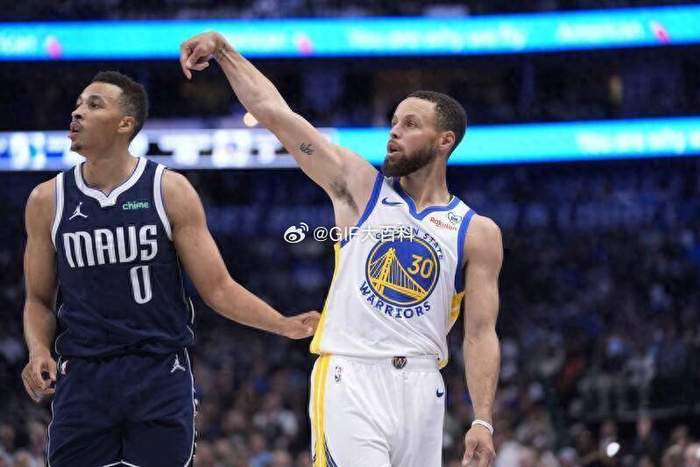 独行侠终结勇士队连胜险胜不容易nba总裁肖华现场观看比赛眉头紧锁