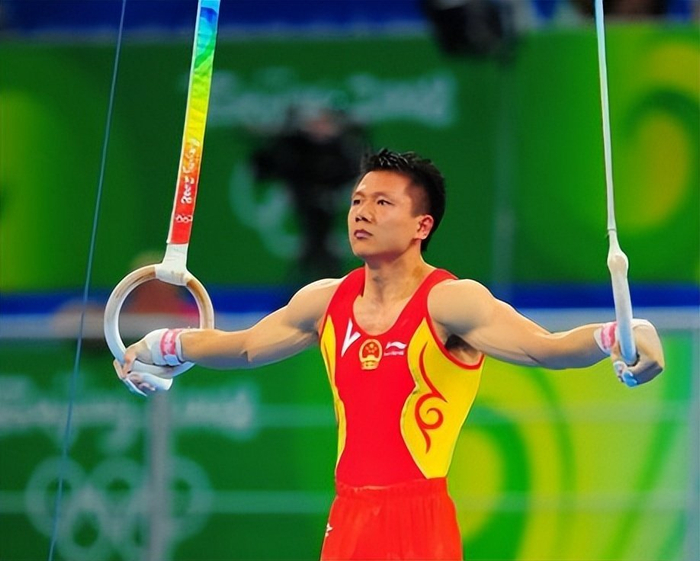 1家3口走红毯,34岁富二代娇妻身材傲人|富二代|陈一冰|单竞缇_新浪