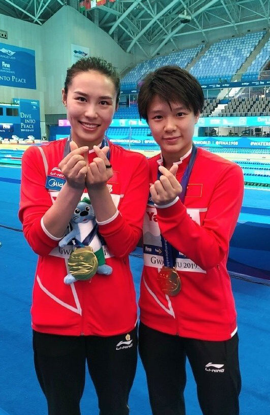 施廷懋王涵配合的太默契了!不仔细根本看不出来是两个人