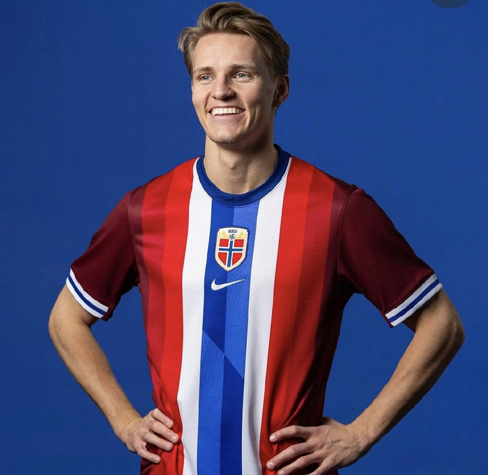 有点好看挪威国家队2024新款球衣厄德高哈兰德领衔