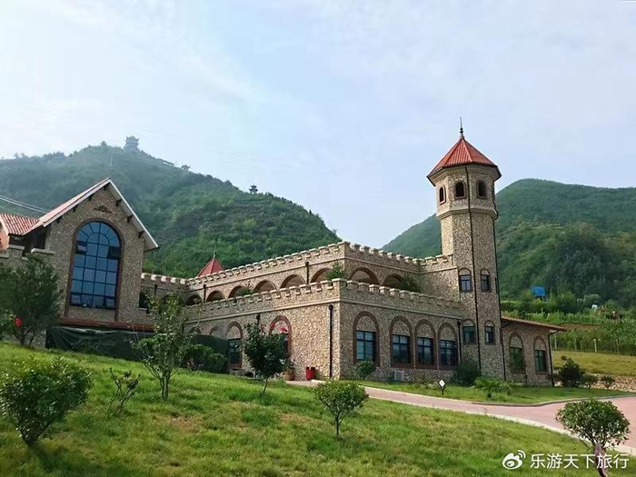 距离西安车程2小时的丹凤县,在金山旅游度假区开启葡萄酒之旅|金山