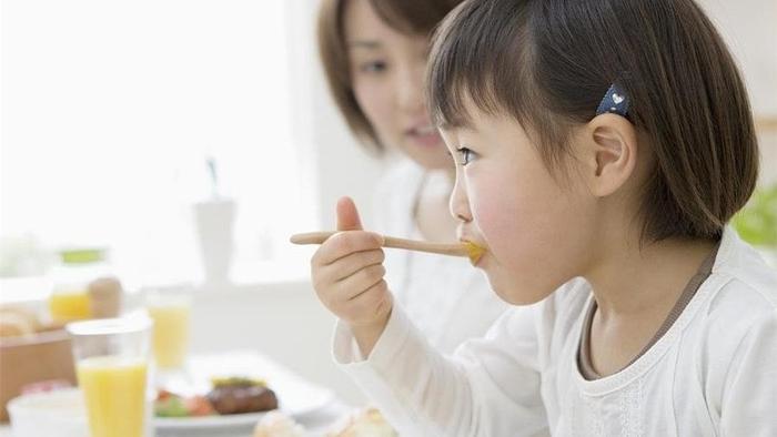 聪明的父母，养娃路上会谨记一点：守护孩子的尊严