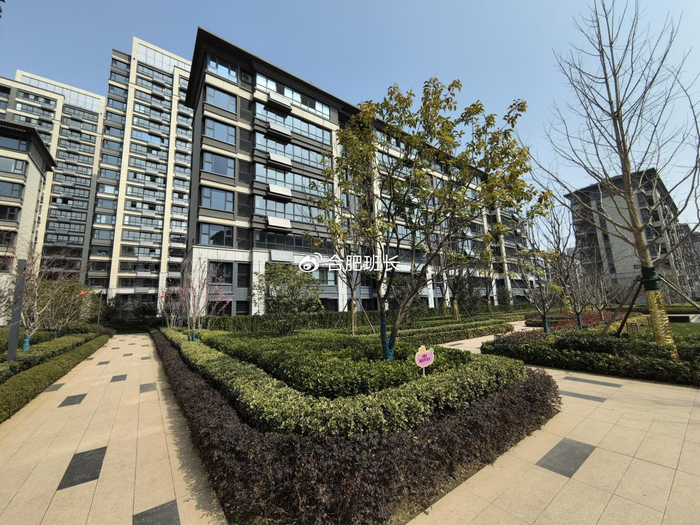 一个8层洋房为主的低密住宅实探省府北的琥珀晴川里