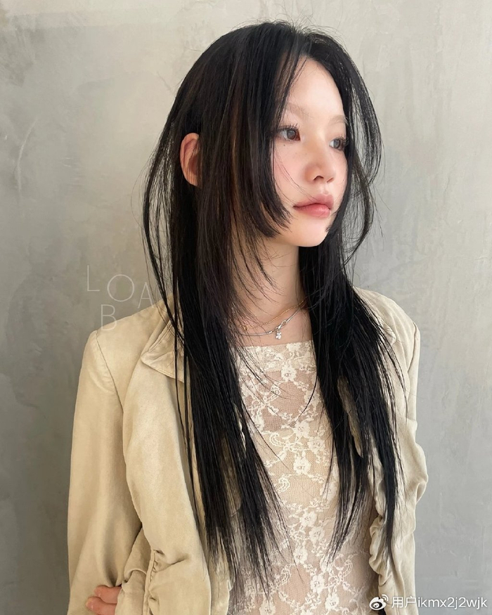 女士长碎发:修颜瘦脸显高级,解锁你的时尚新魅力|发型|修颜|瘦脸_新浪