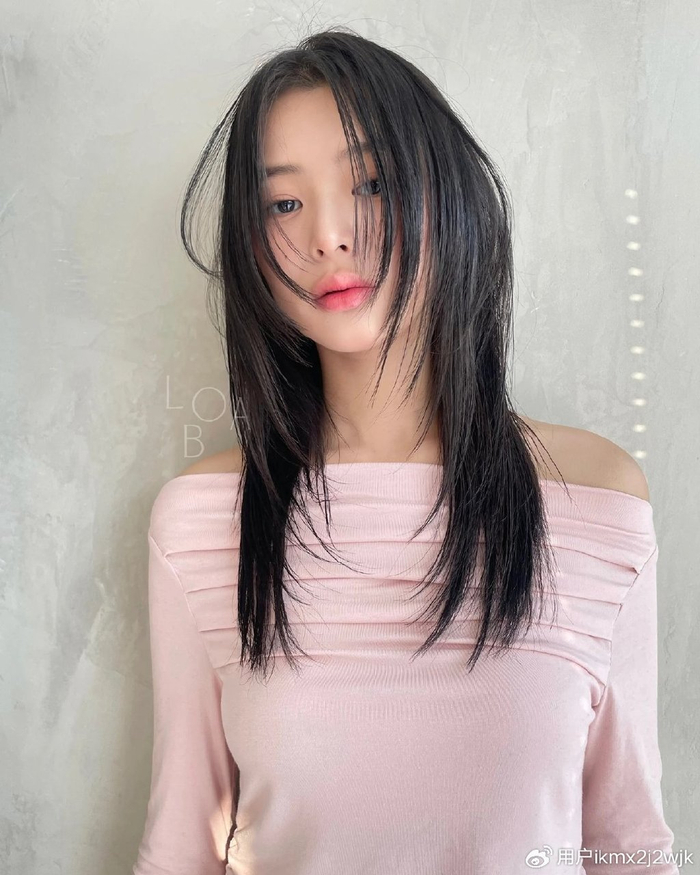 女士长碎发:修颜瘦脸显高级,解锁你的时尚新魅力|发型|修颜|瘦脸_新浪