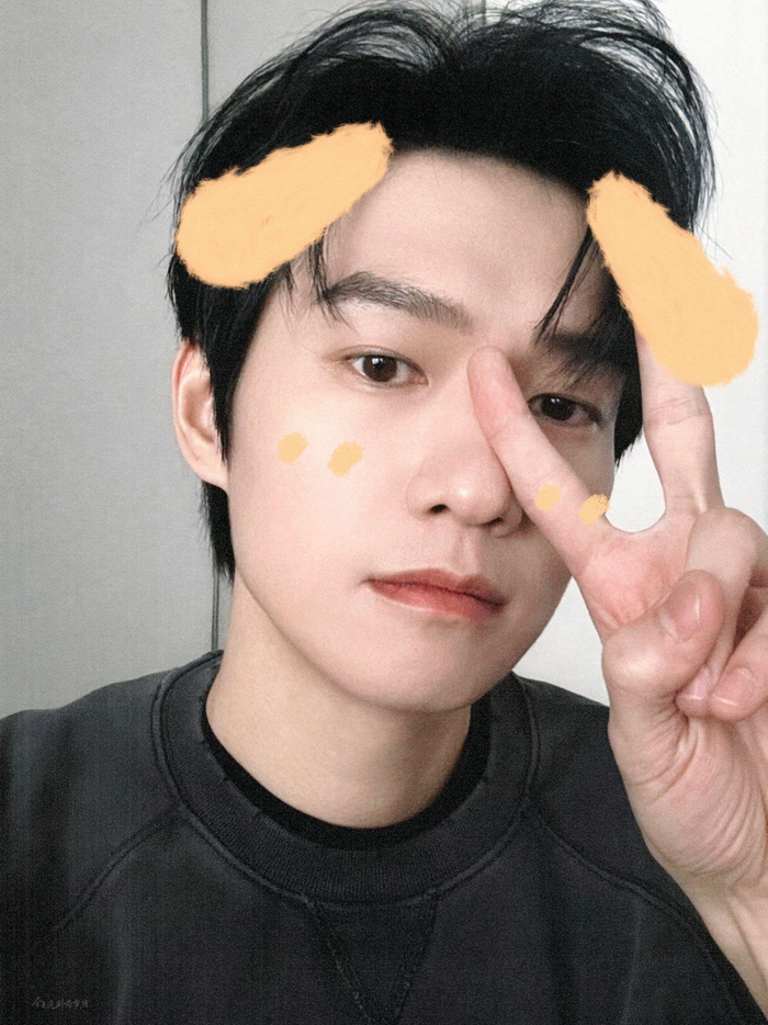 魏大勋壁纸钓系修勾的千层套路艳姐说想看自拍