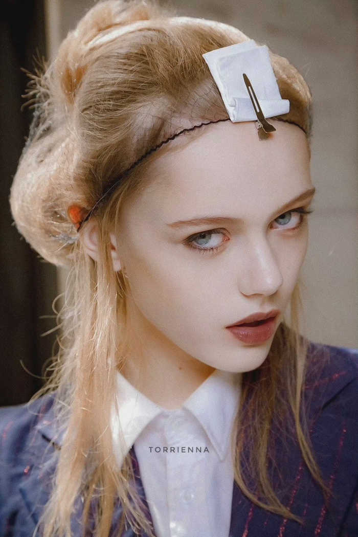 93年的瑞典超模fridagustavsson仙女神颜
