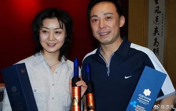 剧第一美人李胜素:四个绯闻老公竟没一个真的!57岁婚姻成谜