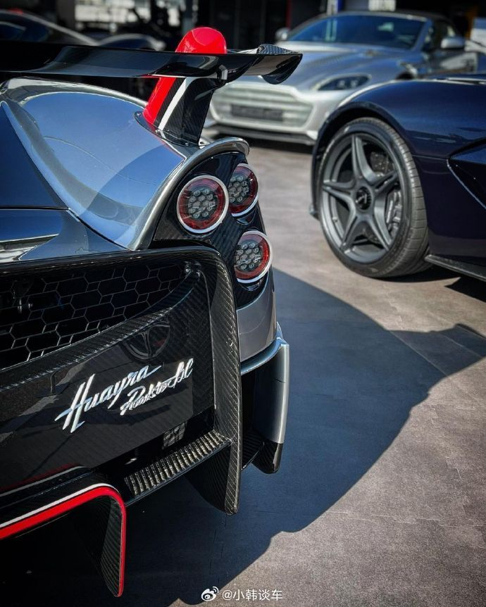 帕加尼huayraroadsterbc