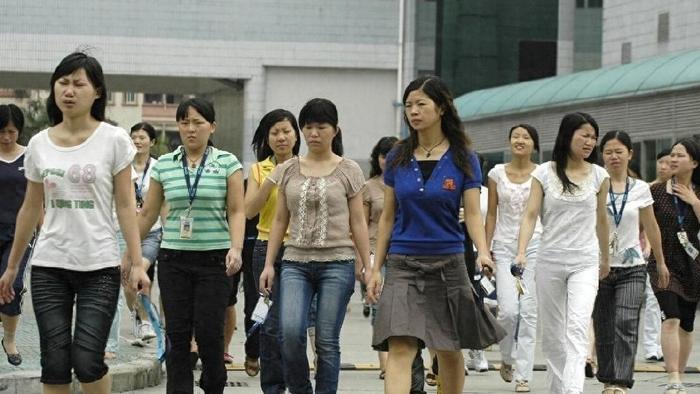 农村现象！为何妇女们外出打工，很多都不愿回家了，甚至闹离婚？