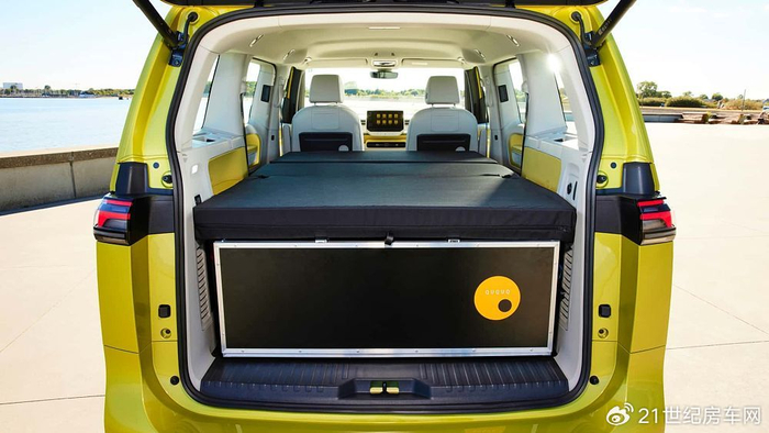 这款车的外形与大众传奇车厢type 2 microbus一脉相承,但却拥有更先进