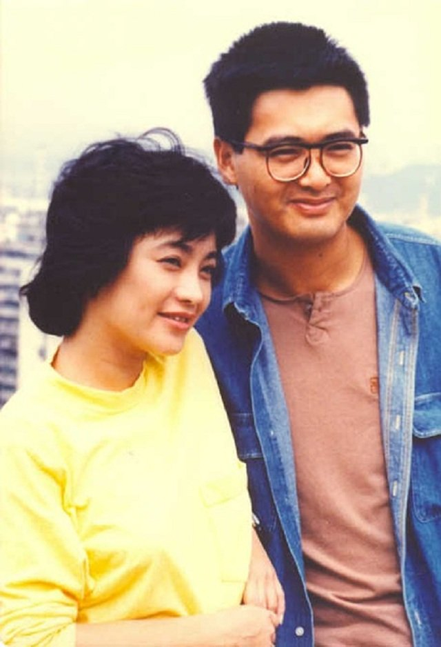 周润发与余安安,失恋期抱团取暖,甜蜜闪婚,却又闪离,令人费解