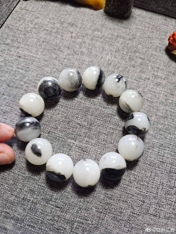 水墨青花和田玉籽料