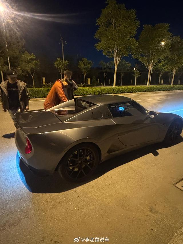 小跑车 SC01 试驾完以后什么感受呢？如图四所示