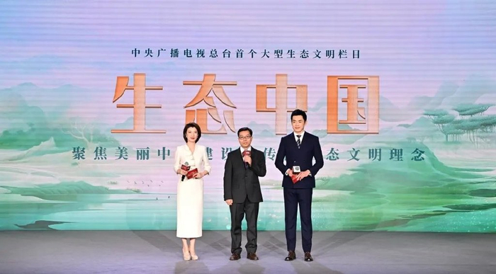 田靖华崔爽被重用,接棒鲁健王端端主持央视大活动,让人眼前一亮