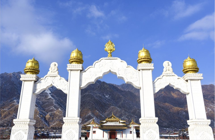 内蒙古包头:塞上敕勒川 漠南美岱召|内蒙古_新浪新闻