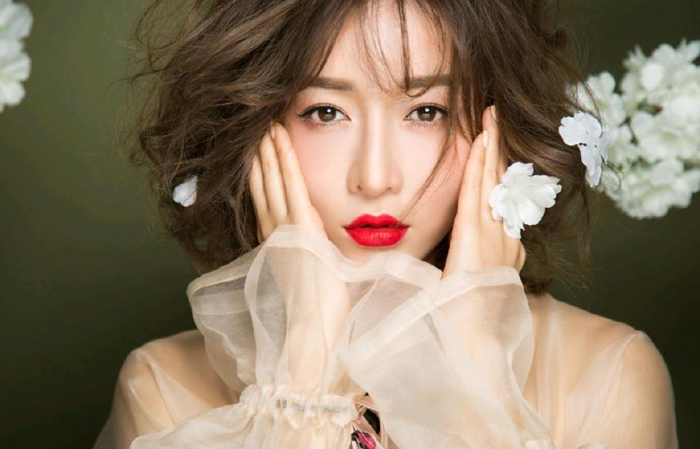 何彦霓:演艺十年低调幸福,真挚情感胜过炒作|何彦霓|演艺|谢苗_新浪