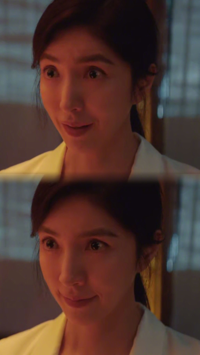 小白莲爆改黑衣杀手杨谨华在唐探前后的反差实在是很棒