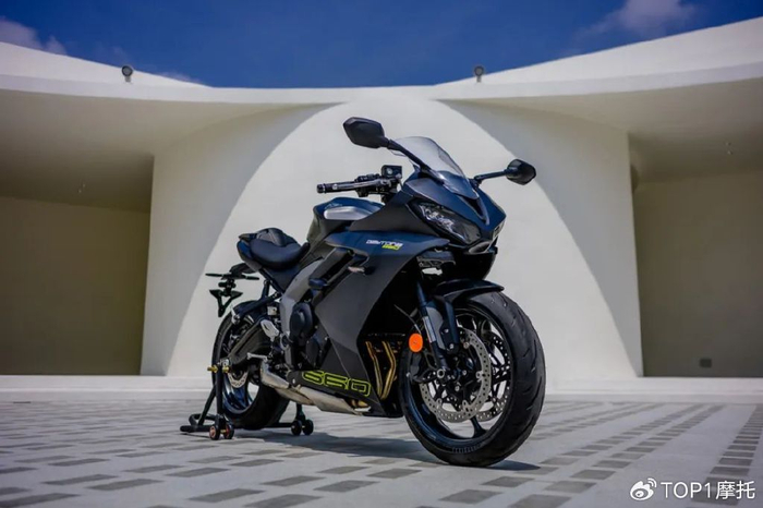 售价789万凯旋daytona660国内上市比同平台街车还便宜