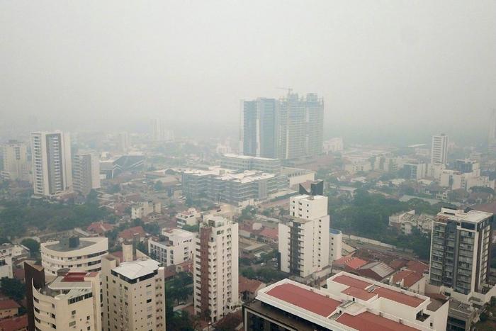 從帝國大廈看,霧霾籠罩著布魯克林和曼哈頓.