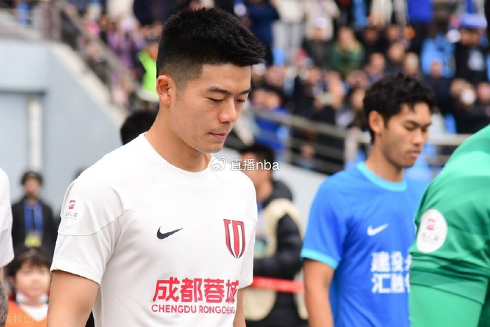 成都蓉城遭遇赛季首败胡睿宝因此主力难保津门虎功勋火线驰援