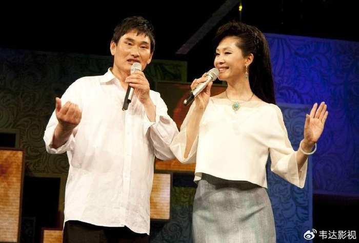 帮尹相杰渡过难关,是大衣哥的伯乐,56岁未生育她还好吗|于文华|尹相杰