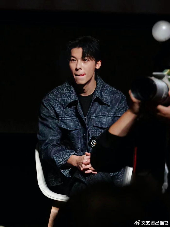 瞒天过海首映礼许光汉舔舌头不忍直视张钧甯眼袋严重分层