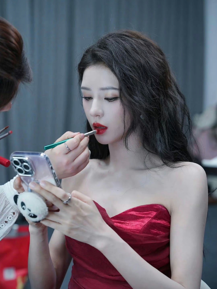 张予曦直播造型,太美了宝贝