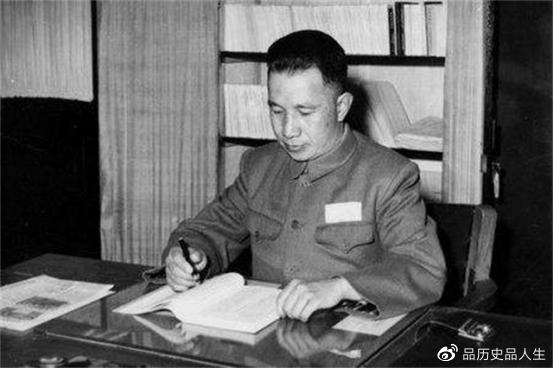 粟裕大将刷新的三项纪录，成为我军史上，最传奇的名将