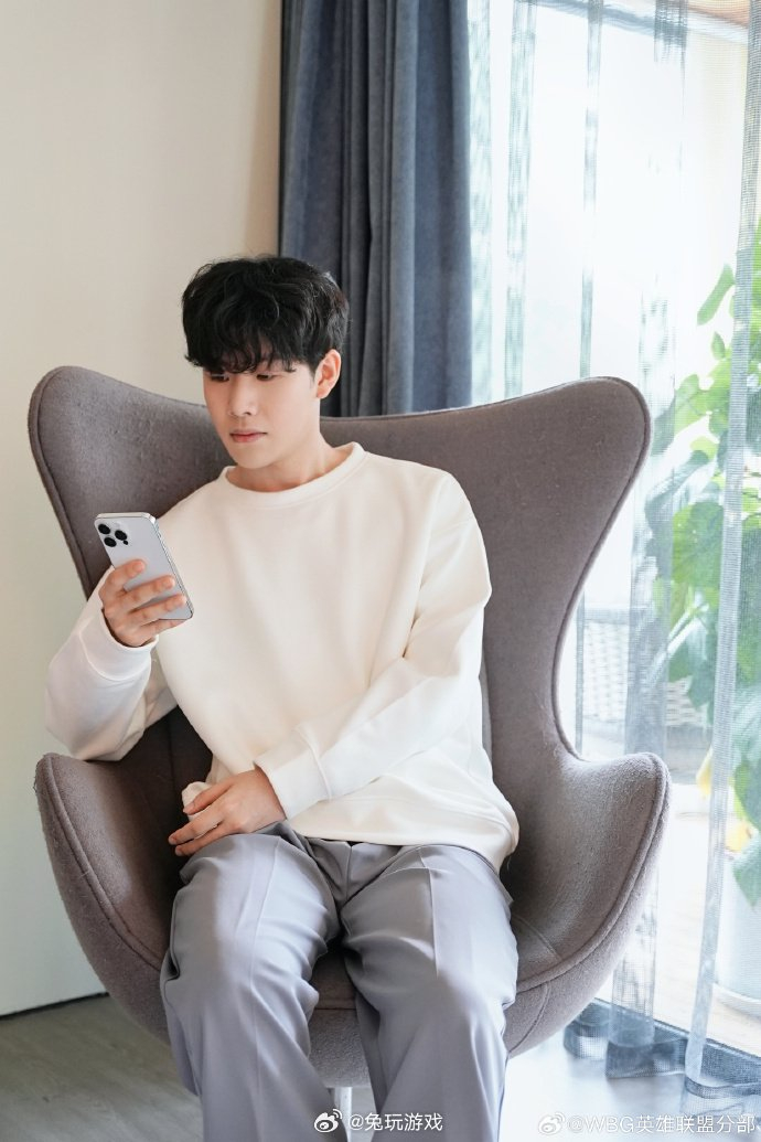 wbg英雄联盟分部 分享theshy花絮返图帅帅的shy哥