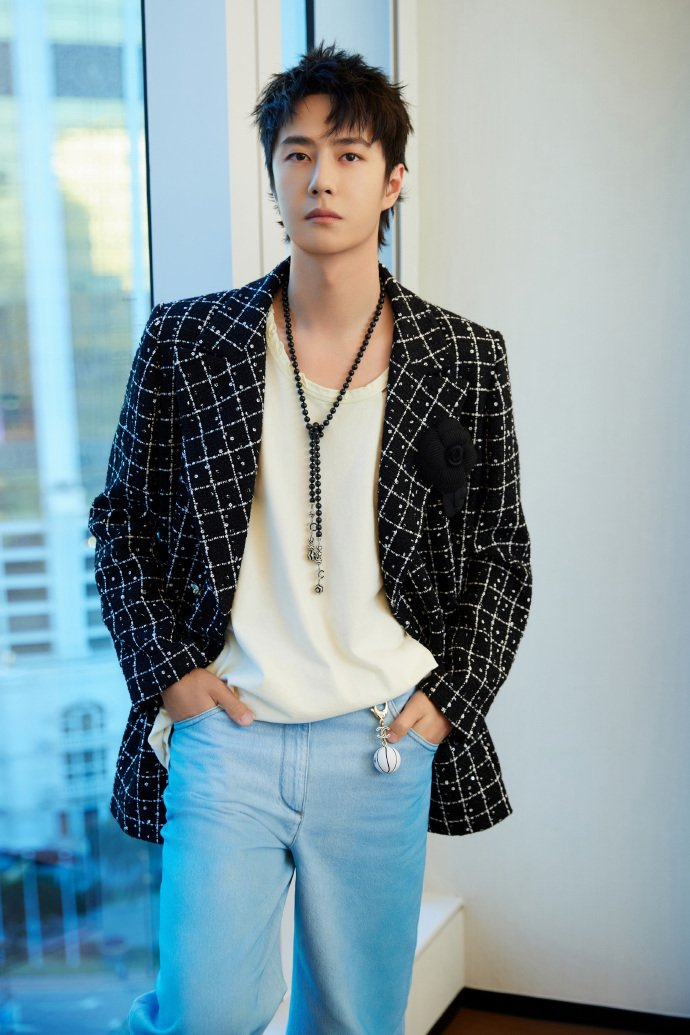 王一博尖叫之夜造型来了