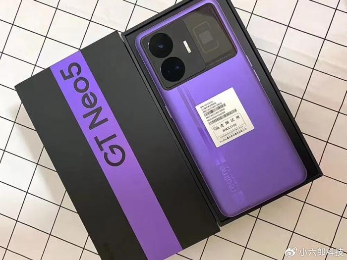 16gb 1tb版仅2299元,150w闪充 索尼imx890,大内存旗舰更亲民