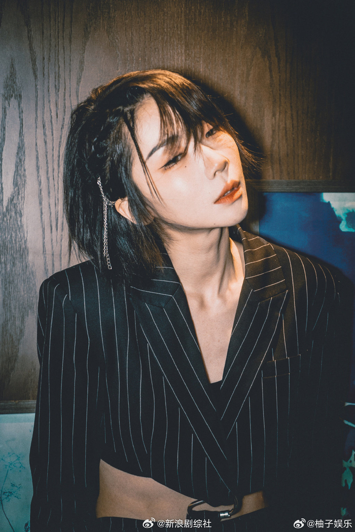 刘恋素颜好清纯