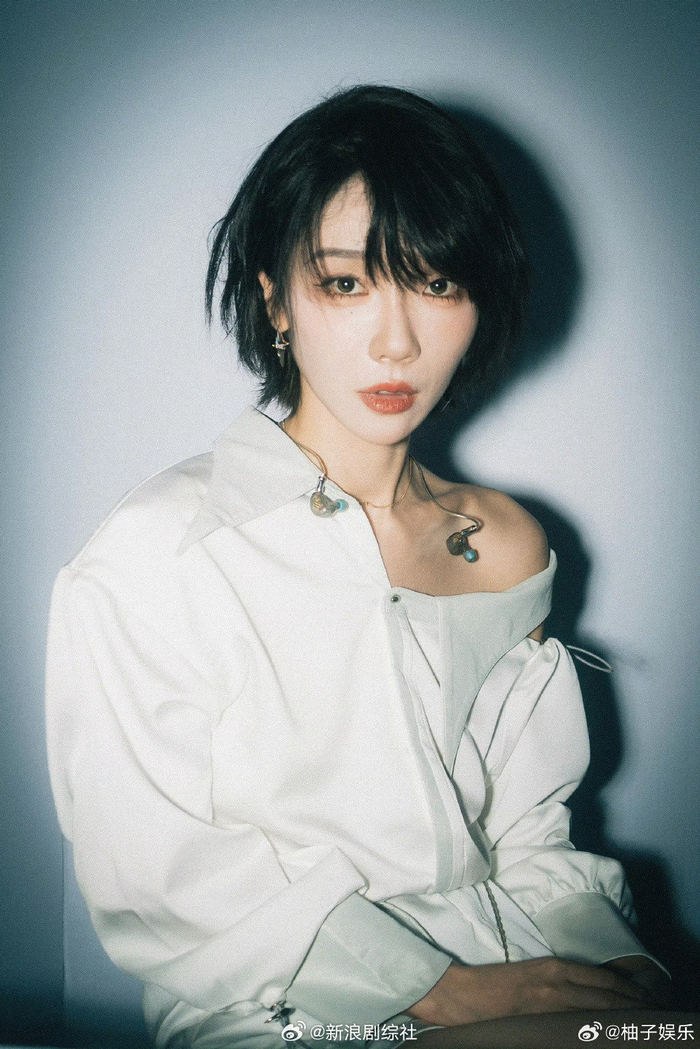 刘恋素颜好清纯