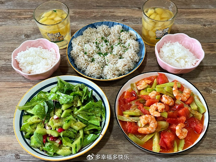 又来晒晚餐了,今天做三道菜!荤素搭配营养健康,好做又好吃