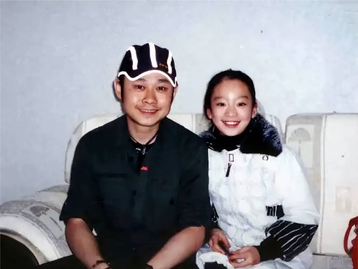 刀郎前妻杨娜:生下女儿40天跑路,丈夫再婚爆红后,她却找上门来__财经