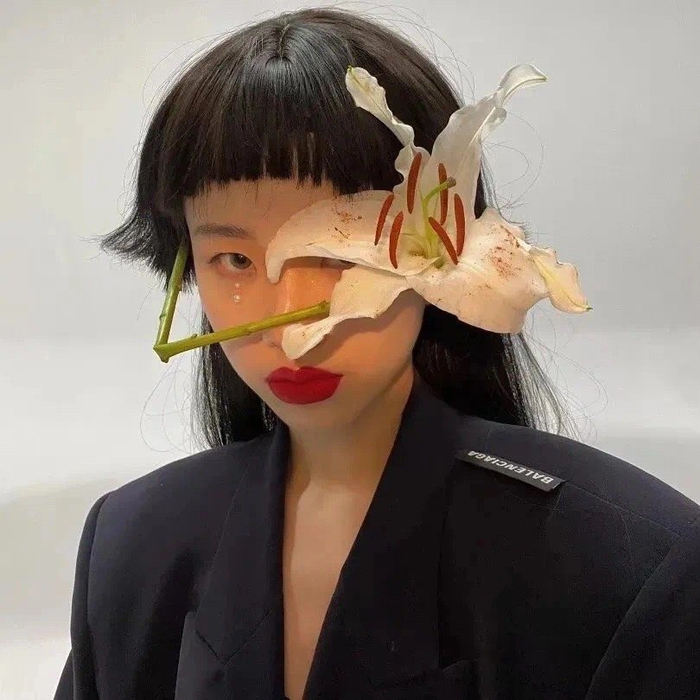 酷酷的女生头像