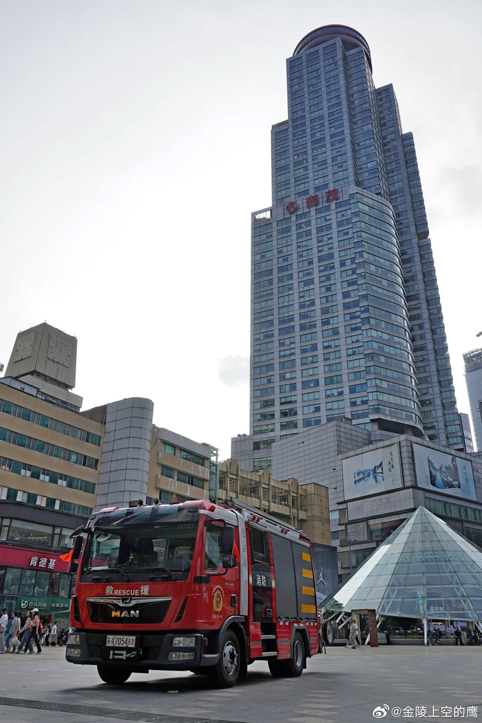 中秋,国庆假期执勤的南京消防