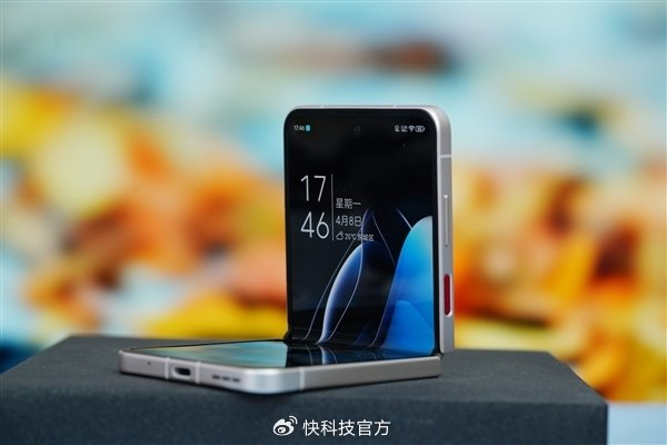 2999元年轻人的第一台小折叠努比亚flip全面评测