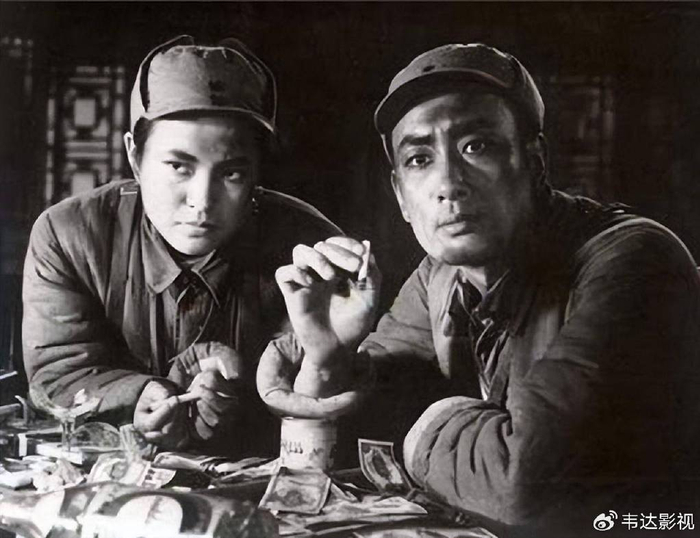 妻子遭难不离不弃