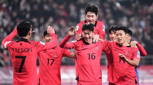 韩国vs国足首发浮现:金玟哉坐镇后防 大巴黎帝星领衔 孙兴慜冲锋