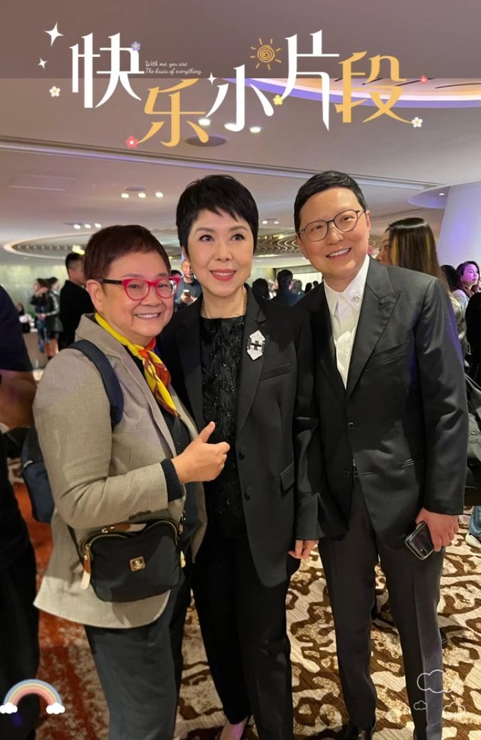 关菊英自从退圈后甚少看到她的近况,不过最近她难得和同性密友一起