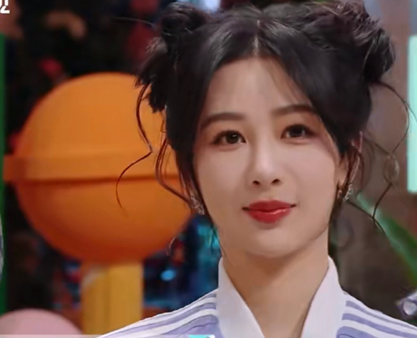 杨紫哪吒头好可爱,元气紫妹没错了!