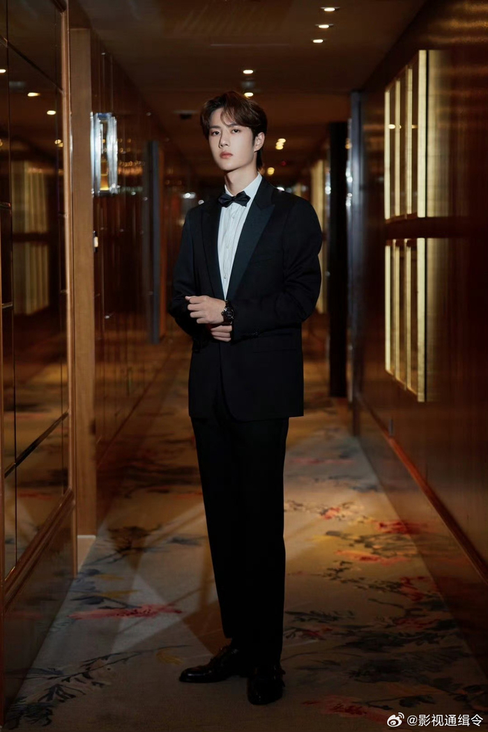 这个词条简直写着王一博的名字王一博的长相真的超级无敌贵气